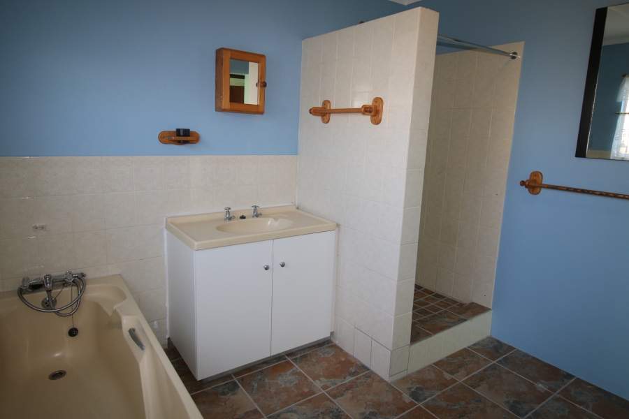 1 Bedroom Property for Sale in Beacon Bay Eastern Cape